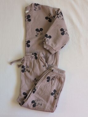 H&M x Disney Mickey Mouse Fleece Sweatshirt & Joggers Matching Set Taupe 4T